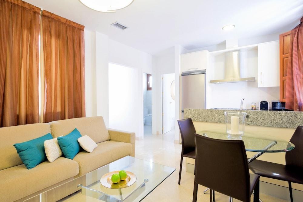 Habitat Suites Gran Via 17 Aptos photo 4