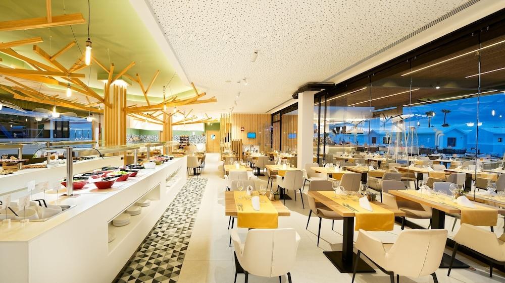 CLUB MASPALOMAS SUITES & SPA photo 2