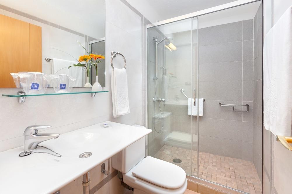 APARTAMENTOS BUENOS AIRES photo 4