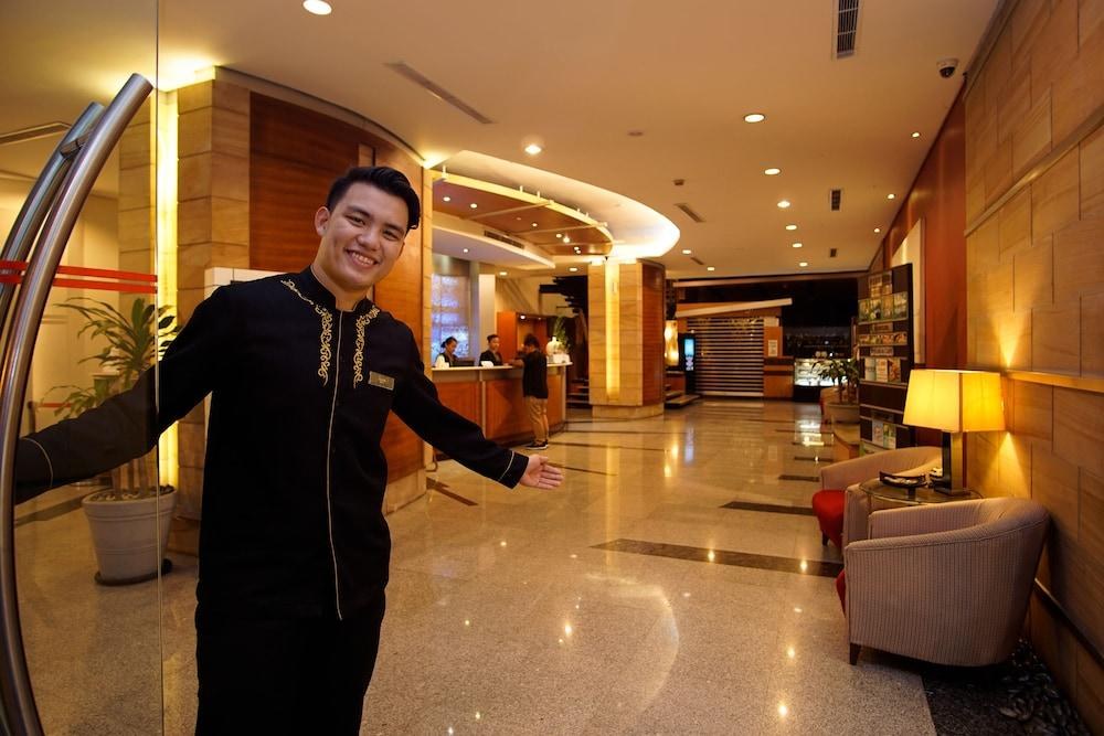 GREENHILLS ELAN HOTEL MODERN photo 3
