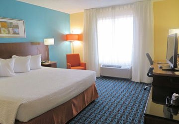 Baymont by Wyndham St. Charles photo 4