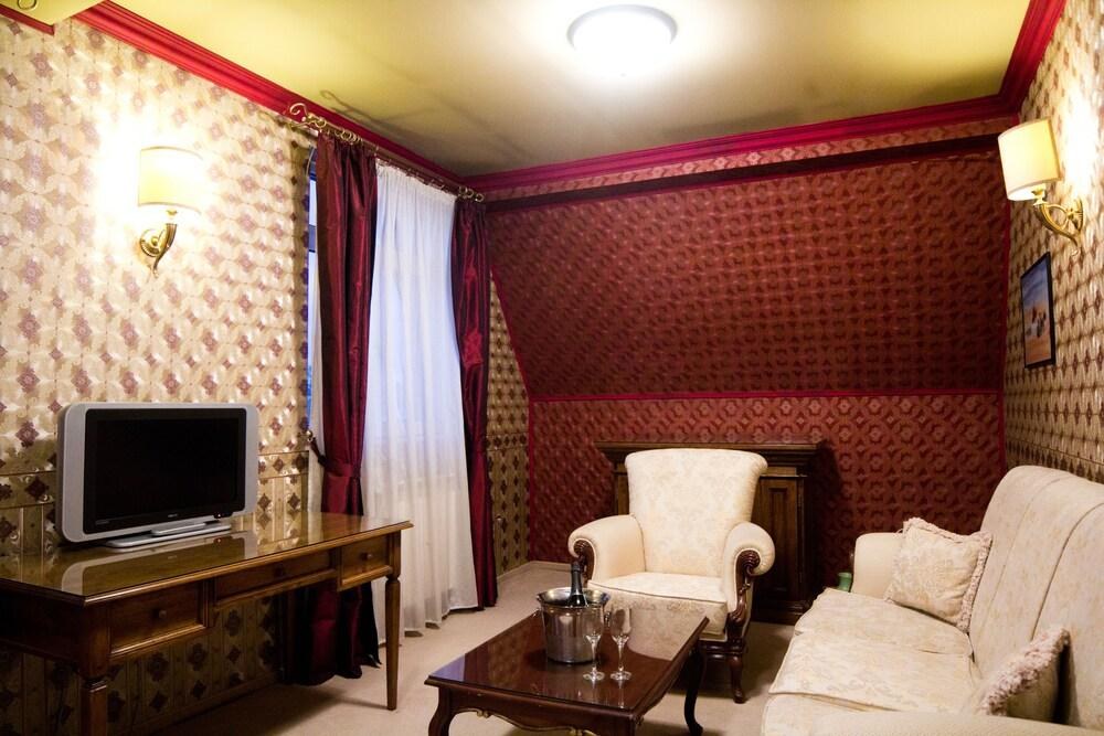 BEST WESTERN TOPAZ HOTEL-CLUJ NAPOCA
