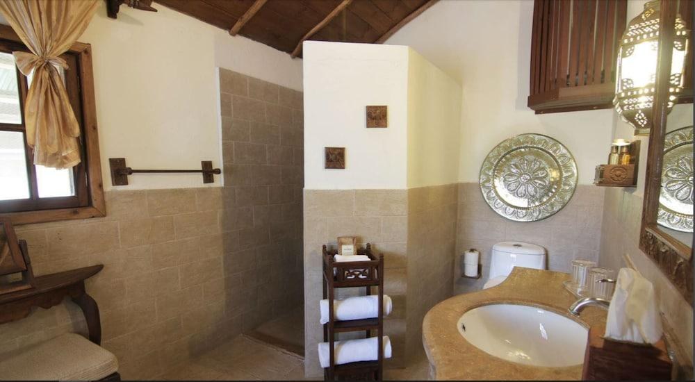 Breezes Beach Club & Spa photo 2