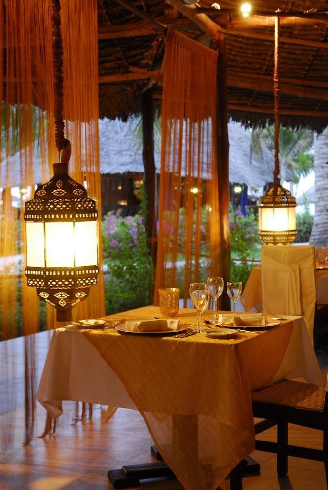Breezes Beach Club & Spa photo 3