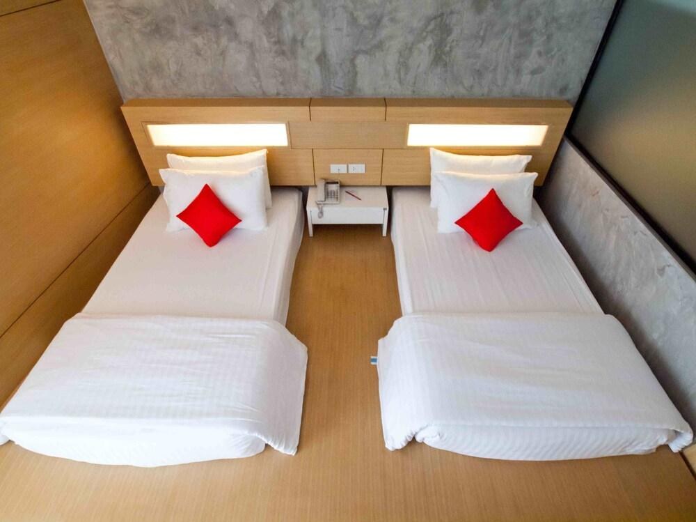 THE NOW HOTEL photo 3