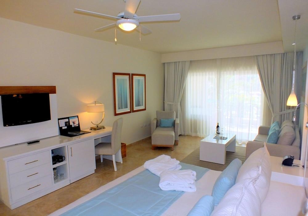 Ocean Blue & Sand Beach Resort - All Inclusive photo 3