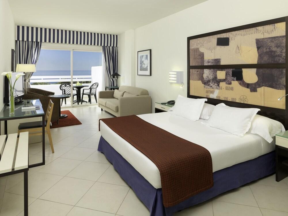 H10 ESTEPONA PALACE photo 3