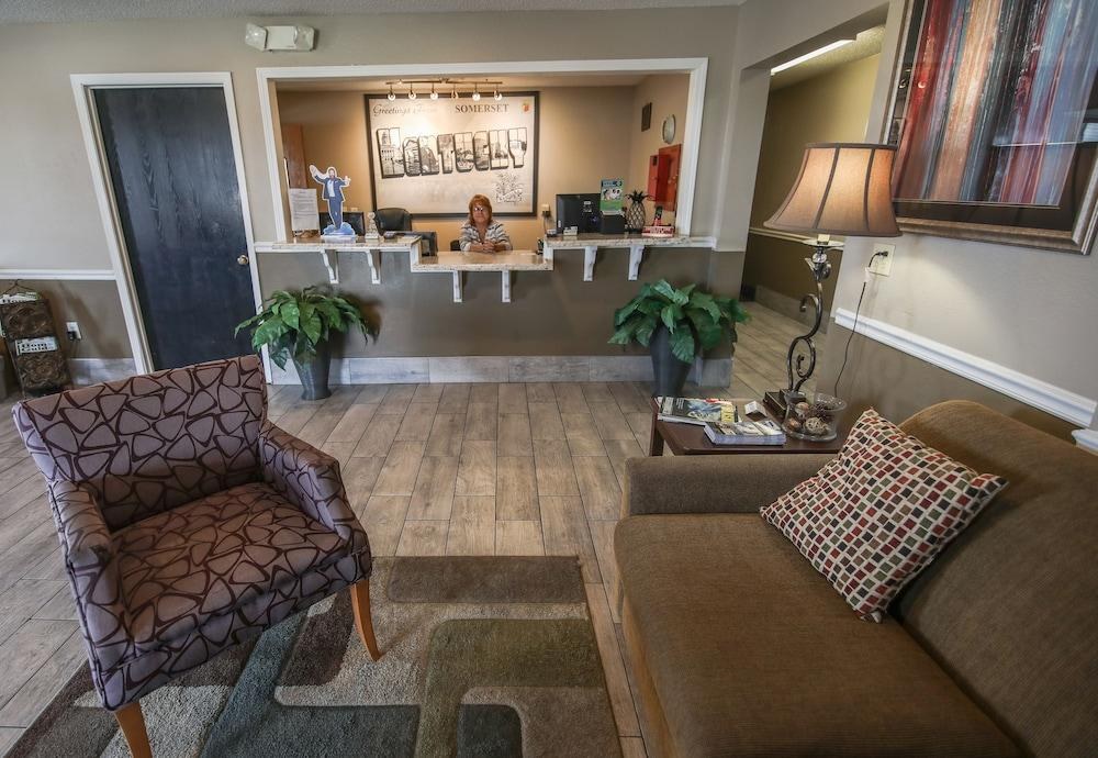 SUPER 8 BY WYNDHAM SOMERSET