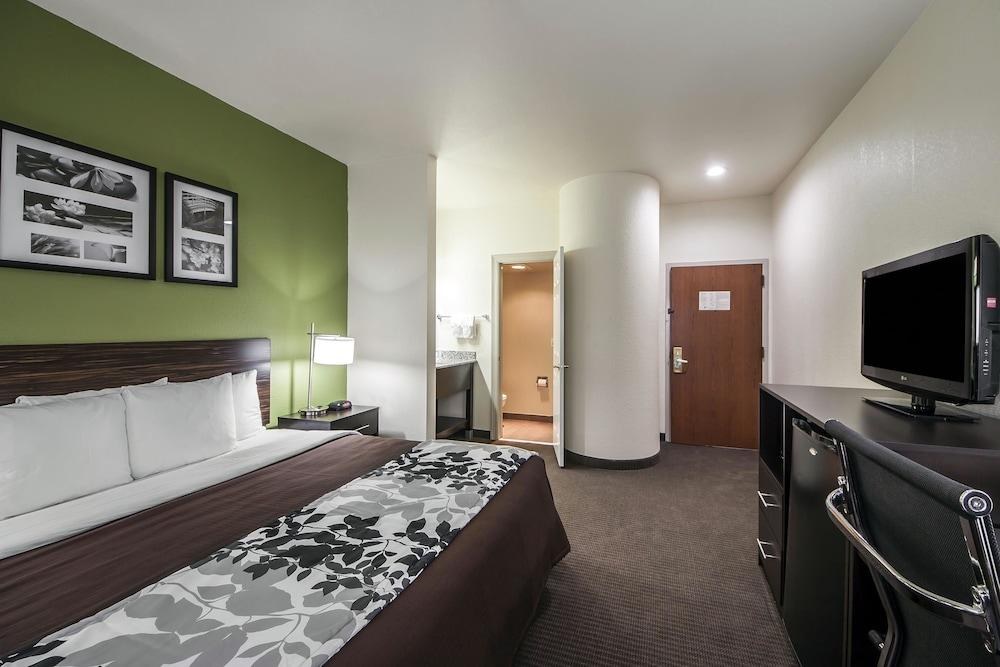 SLEEP INN & SUITES CENTRAL/I-44 photo 3