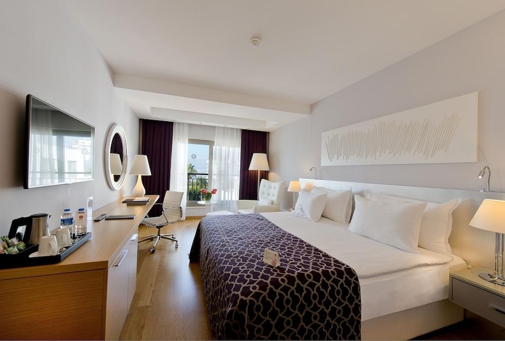 AKRA V HOTEL photo 4