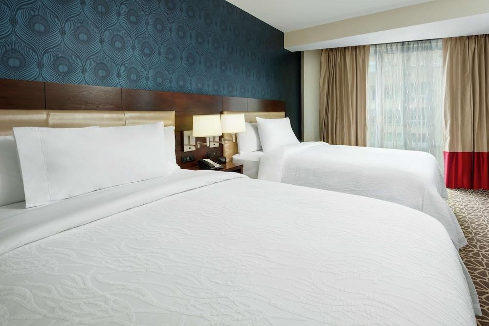 Hilton Garden Inn Washington DC/Georgetown Area photo 3