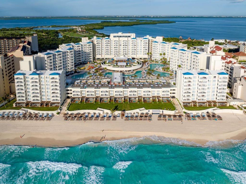 HILTON CANCUN MAR CARIBE -ALL INCLUSIVE