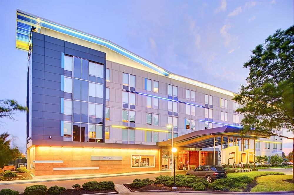 ALOFT PHILADELPHIA AIRPORT photo 2