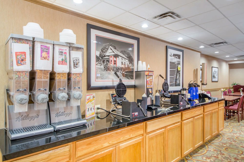 CLARION INN TULSA INTERNATIONAL AIRPORT
