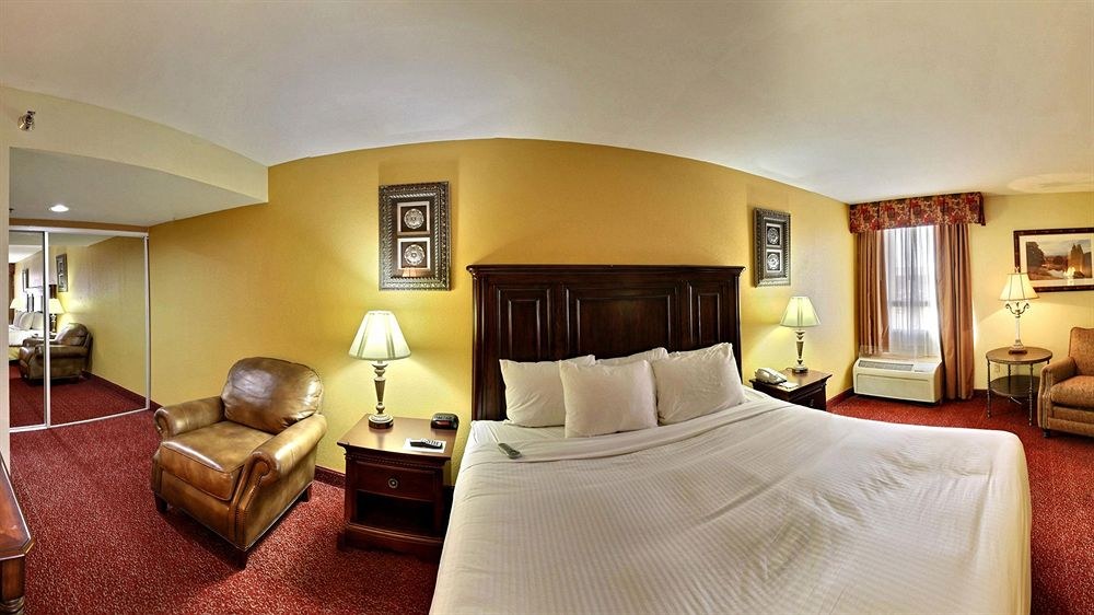 CLARION INN TULSA INTERNATIONAL AIRPORT photo 1