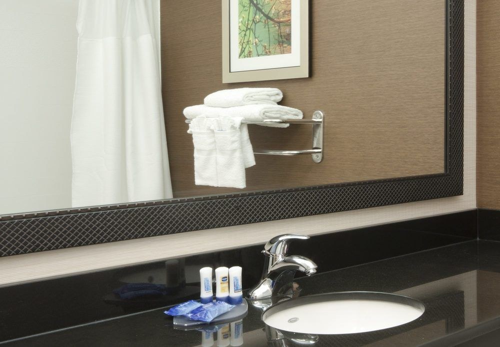 FAIRFIELD INN PHILADELPHIA AIRPORT photo 2