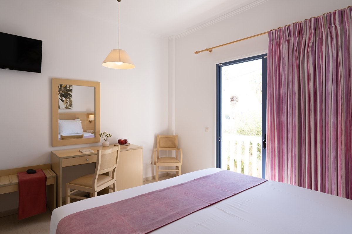SUNSHINE HOTEL photo 2