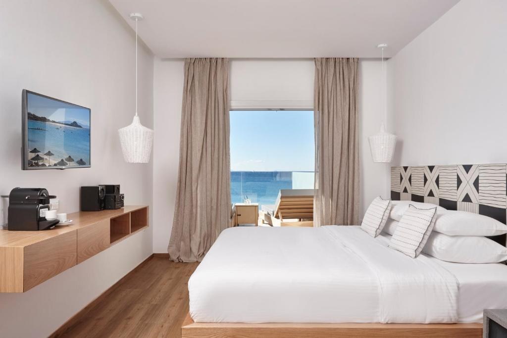 MYKONOS KOSMOPLAZ BEACH RESORT