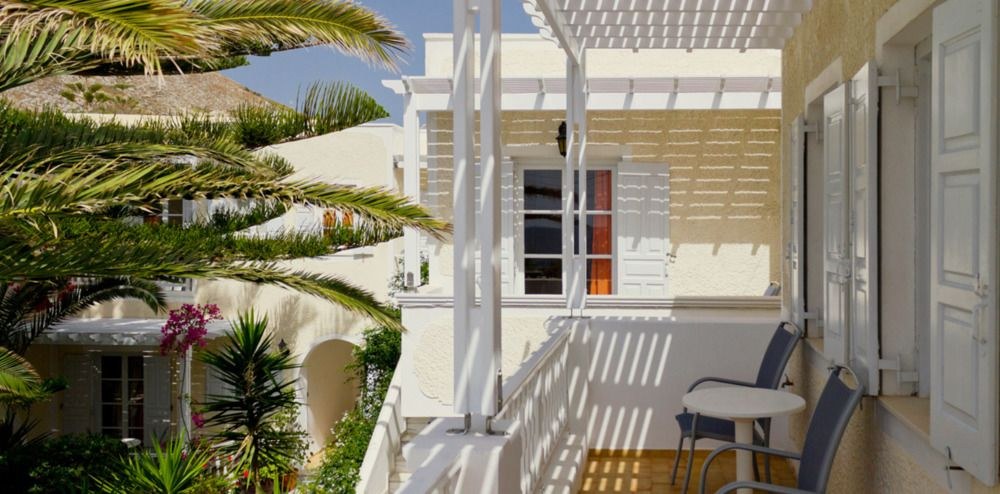Dolphins Apartments Santorini photo 1