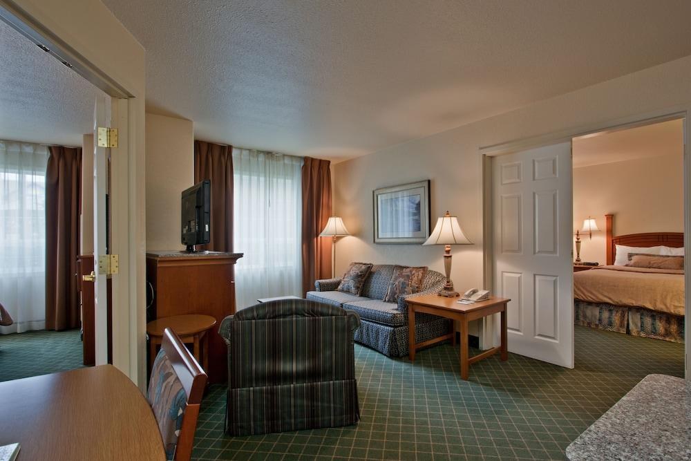 STAYBRIDGE SUITES AIRPORT photo 3