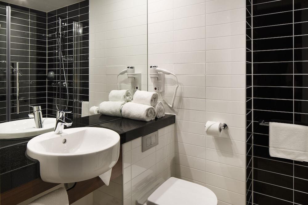 HOLIDAY INN EXPRESS AMSTERDAM - SLOTERDIJK STATION photo 4