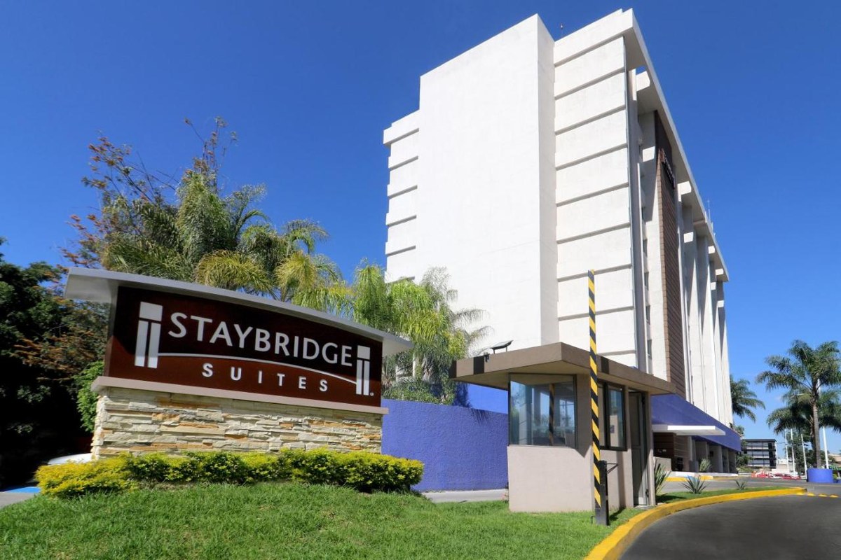STAYBRIDGE SUITES GUADALAJARA EXPO