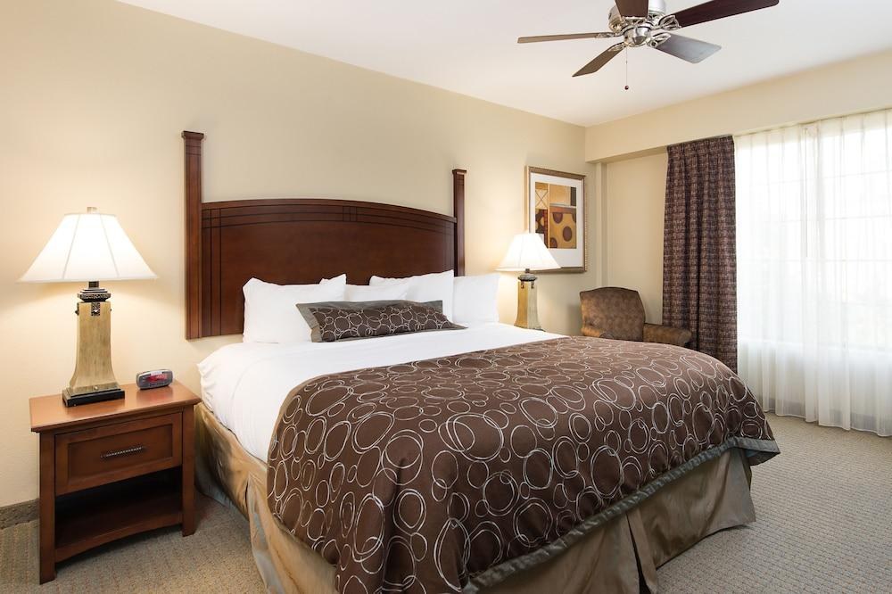 STAYBRIDGE SUITES CHARLESTON-ASHLEY PHOSPHATE photo 3