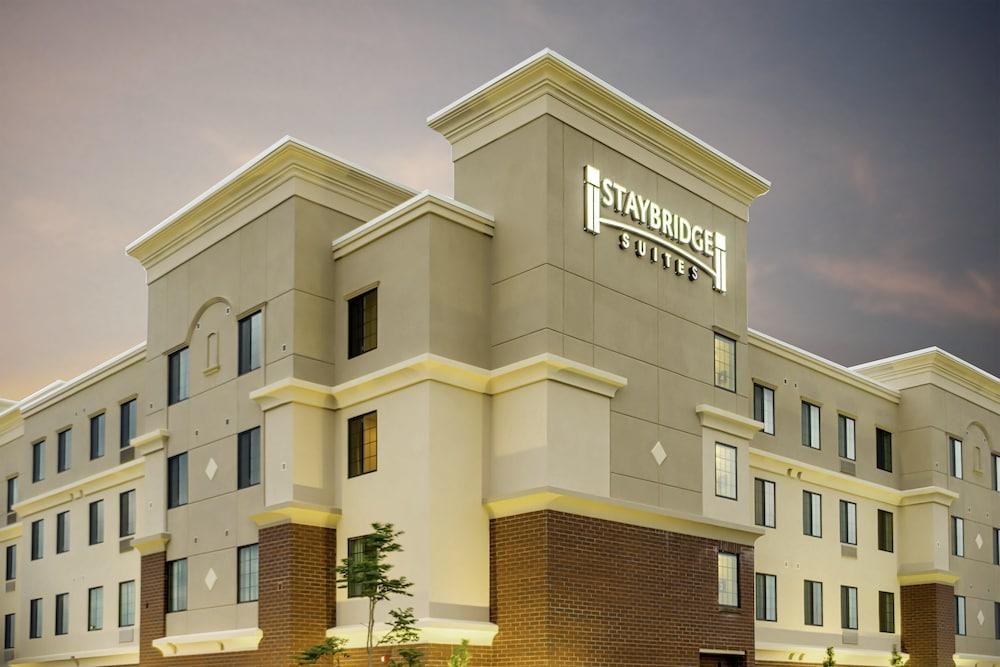STAYBRIDGE SUITES DENVER-STAPLETON photo 2