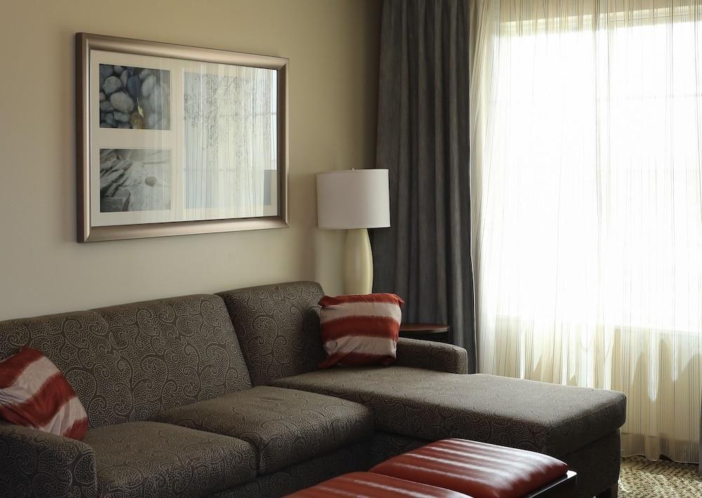 STAYBRIDGE SUITES DENVER-STAPLETON photo 3