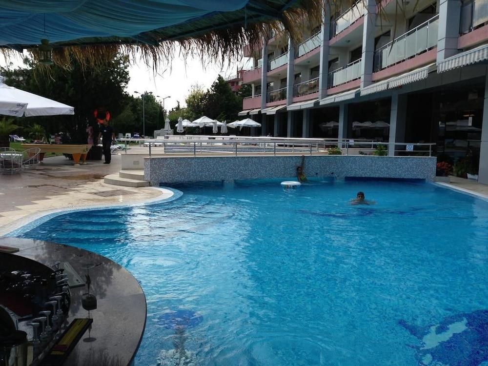 HOTEL FLAMINGO photo 2