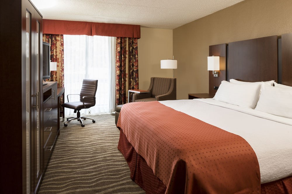 HOLIDAY INN & SUITES DES MOINES-NORTHWEST