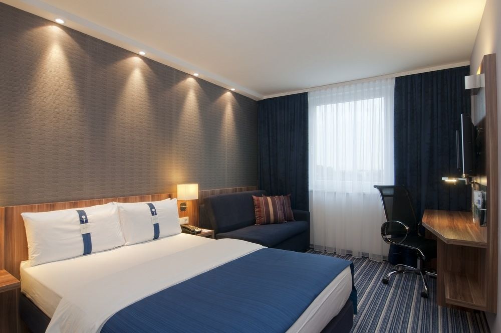 Premier Inn Premier Inn Hamburg City Alster photo 4