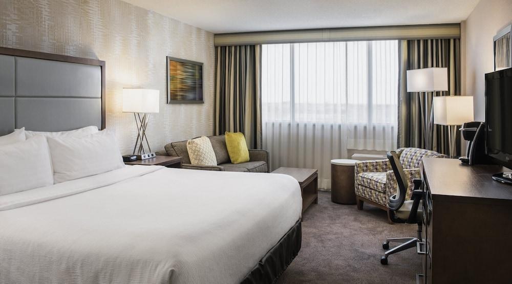 HOLIDAY INN SOUTH photo 3
