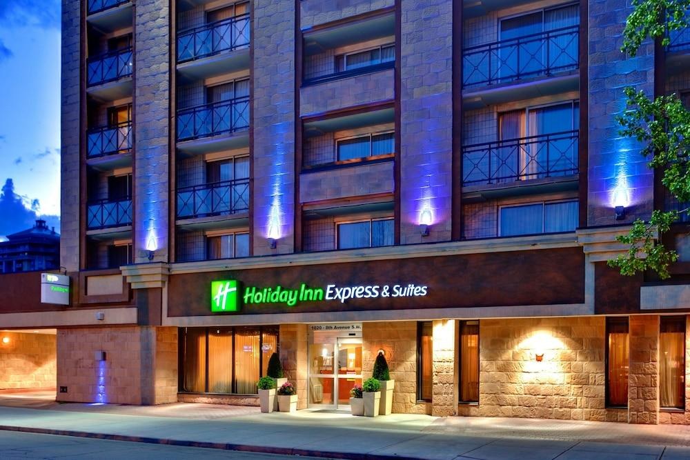 HOLIDAY INN EXPRESS & SUITES photo 2