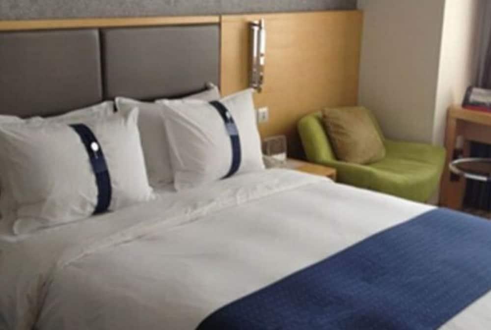 HOLIDAY INN EXPRESS BEIJING DONGZHIMEN photo 4