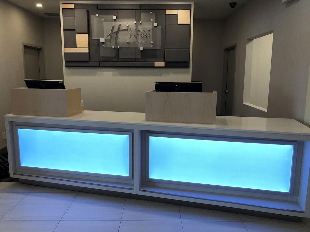 HOLIDAY INN EXPRESS & SUITES HALIFAX AIRPORT photo 2