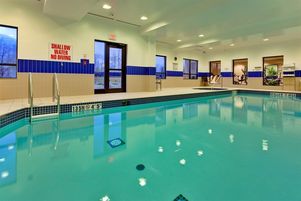 HOLIDAY INN EXPRESS