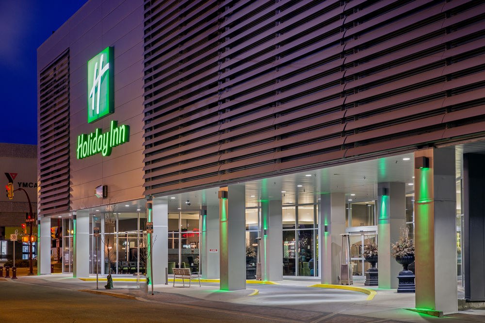 HOLIDAY INN DOWNTOWN photo 1