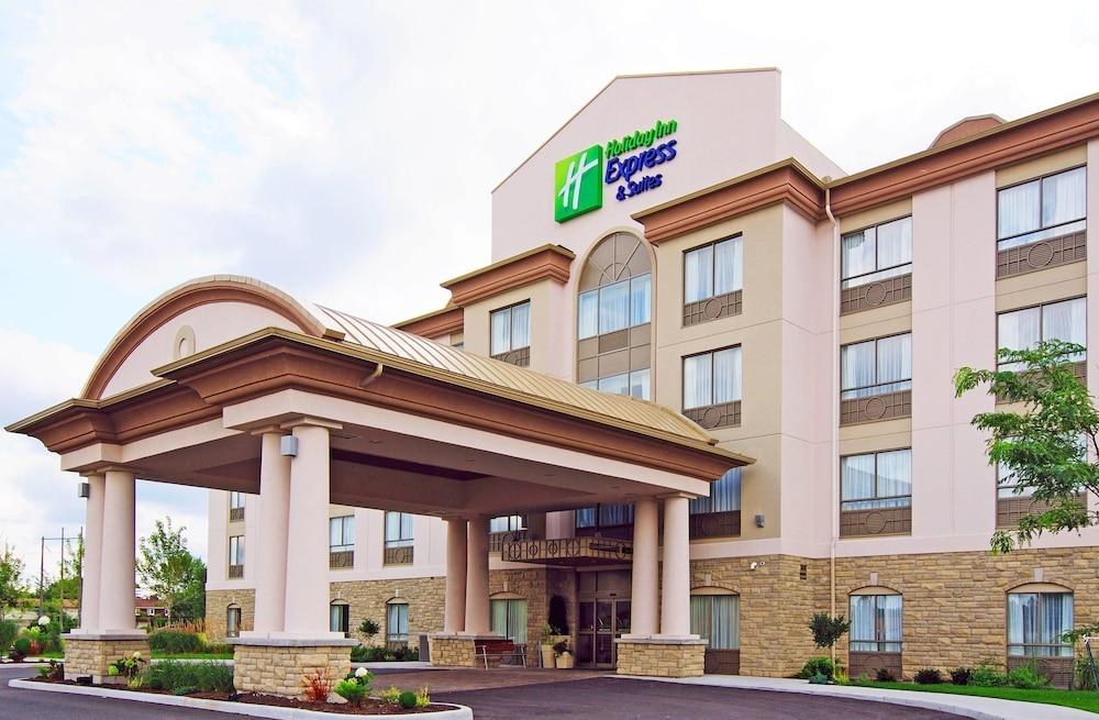 HOLIDAY INN EXPRESS HOTEL & SUITES OTTAWA AIRPORT photo 3