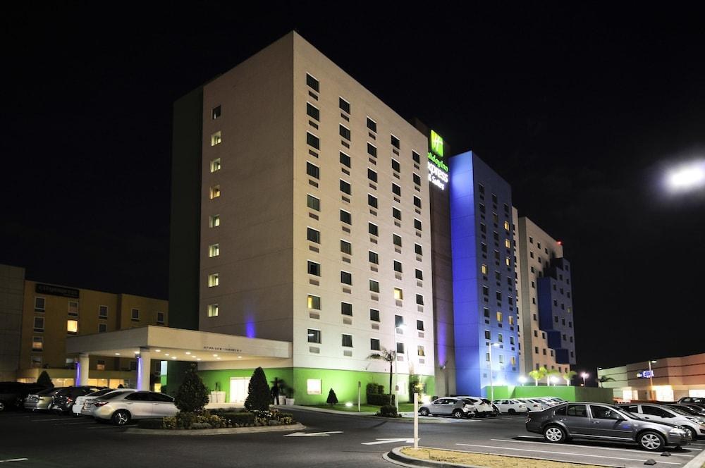 HOLIDAY INN EXPRESS & SUITES TOLUCA ZONA AEROPUERTO photo 3