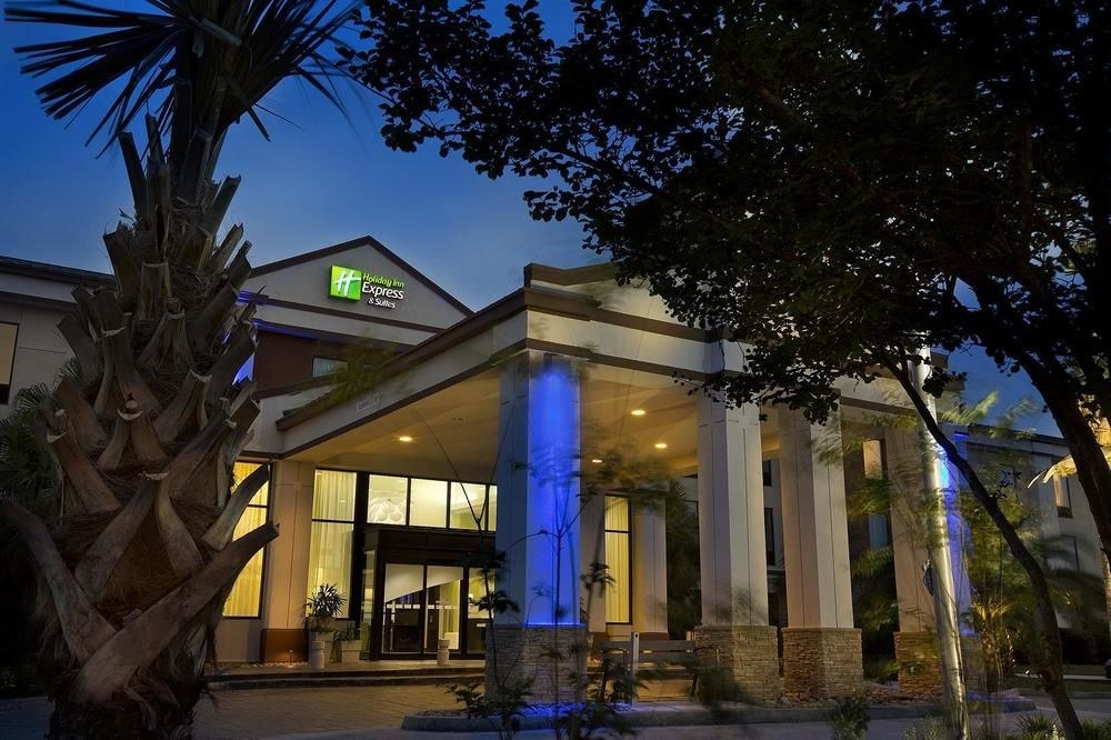 HOLIDAY INN EXPRESS & SUITES NEW ORLEANS AIRPORT SOUTH photo 1
