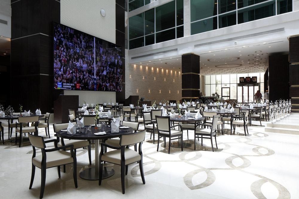 HOLIDAY INN RIYADH - MEYDAN photo 4