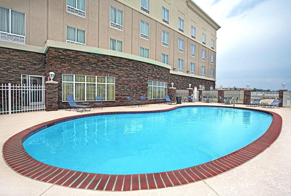 HOLIDAY INN EXPRESS & SUITES BOSSIER CITY photo 3