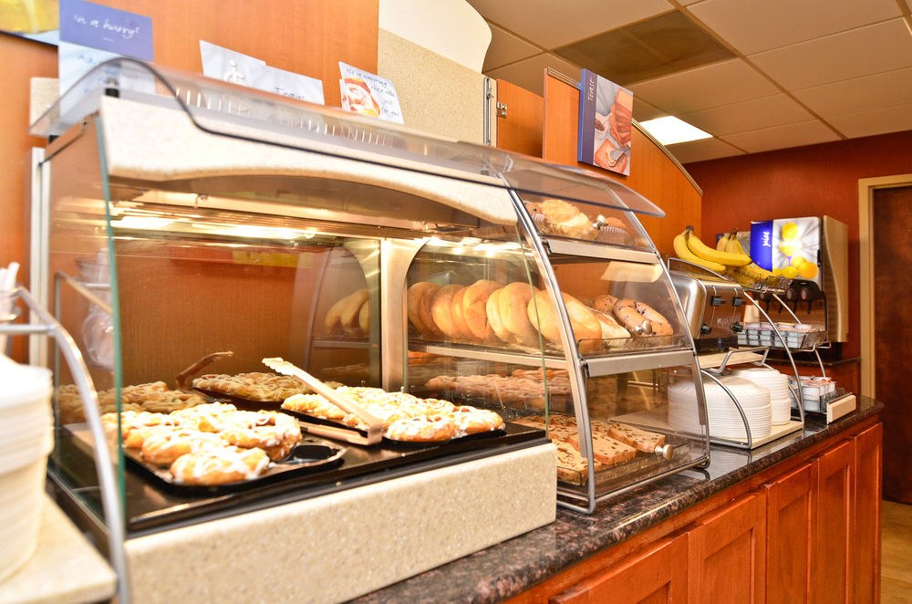 HOLIDAY INN EXPRESS BURLINGTON