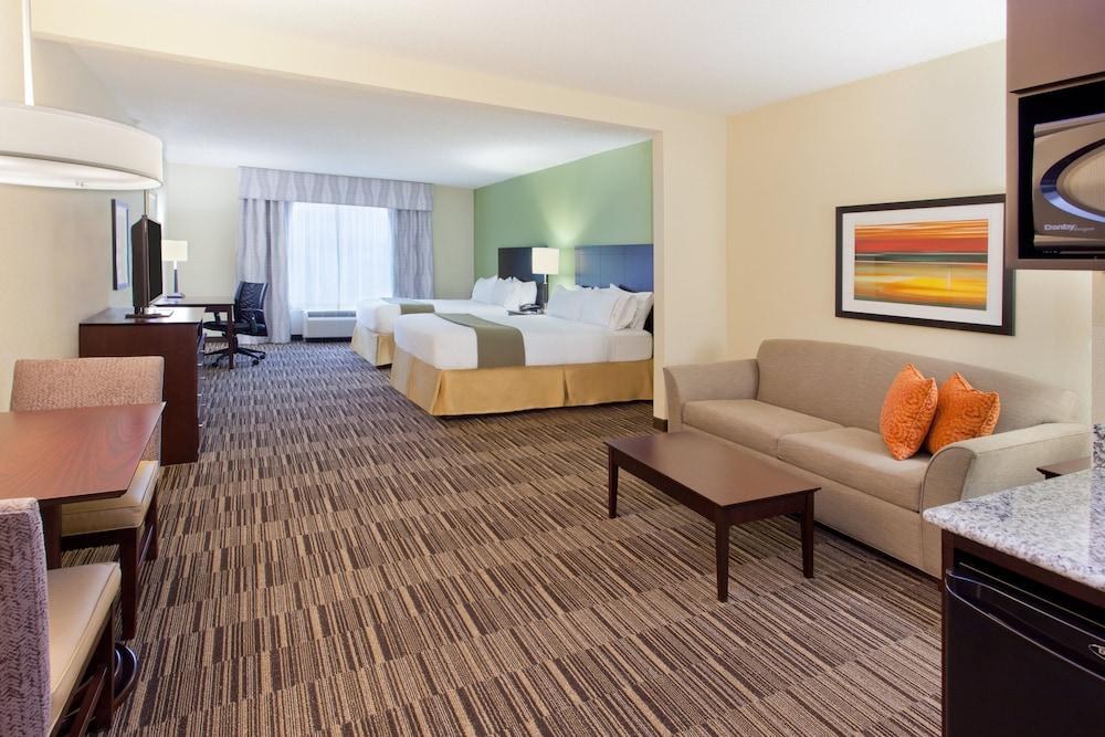 HOLIDAY INN EXPRESS HOTEL & SUITES HUNTSVILLE WEST - RESEARCH PK photo 4