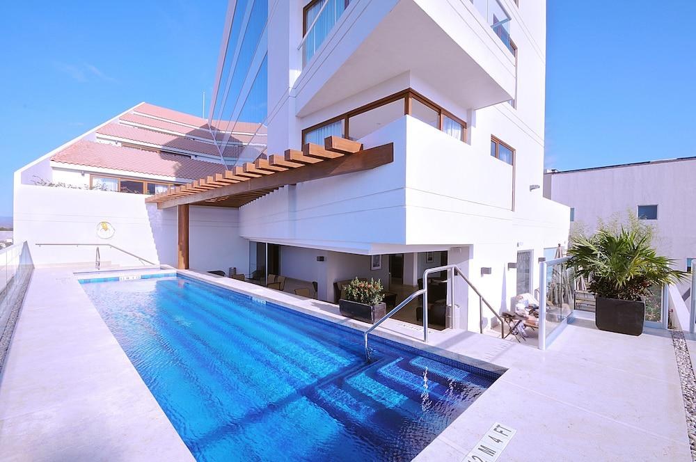 HOLIDAY INN EXPRESS PUERTO VALLARTA photo 2
