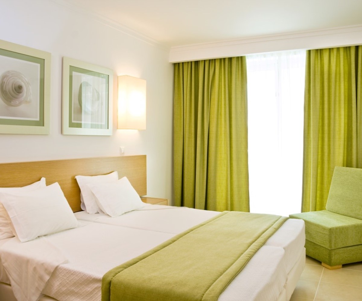 MONTE GORDO HOTEL APARTAMENTOS & SPA photo 2