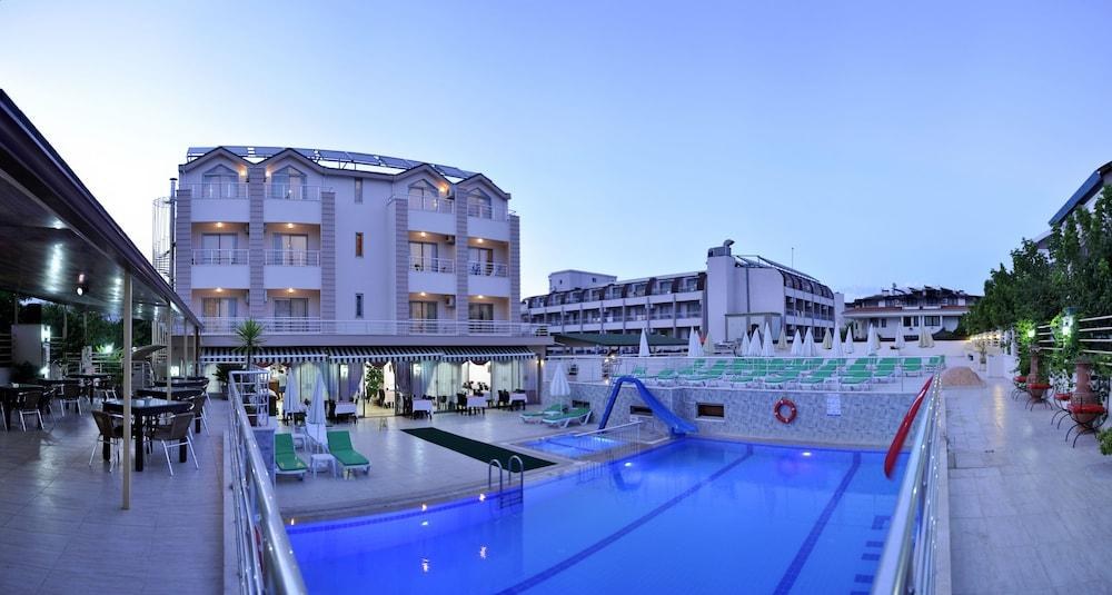 ERKAL RESORT HOTEL photo 2