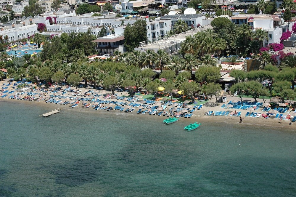 SAMI BEACH HOTEL
