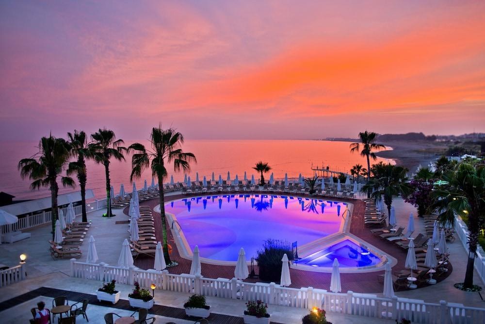 FLORA GARDEN BEACH CLUB photo 3